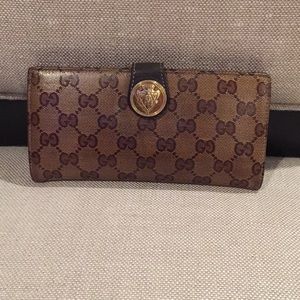 Authentic Gucci wallet